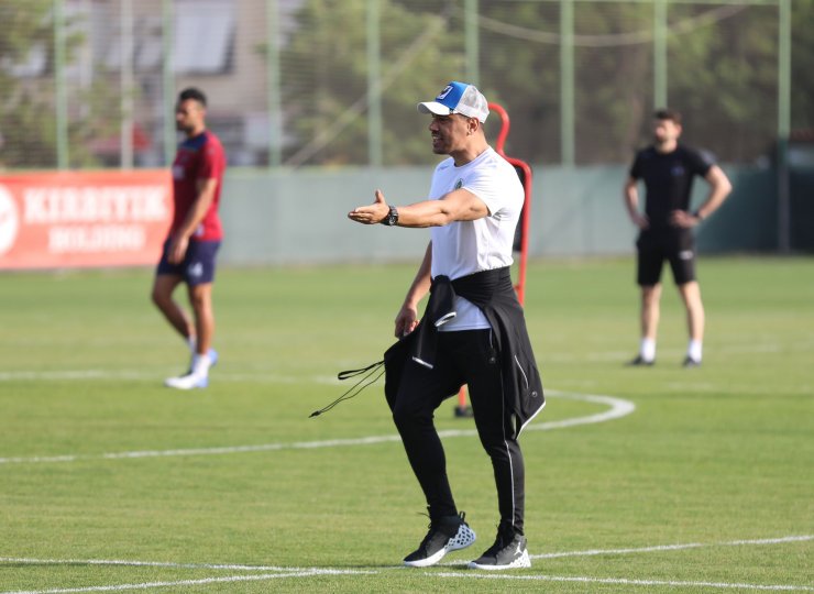 Aytemiz Alanyaspor, Şampiyonluk Yarışındaki Fenerbahçe'den Puan Arayacak