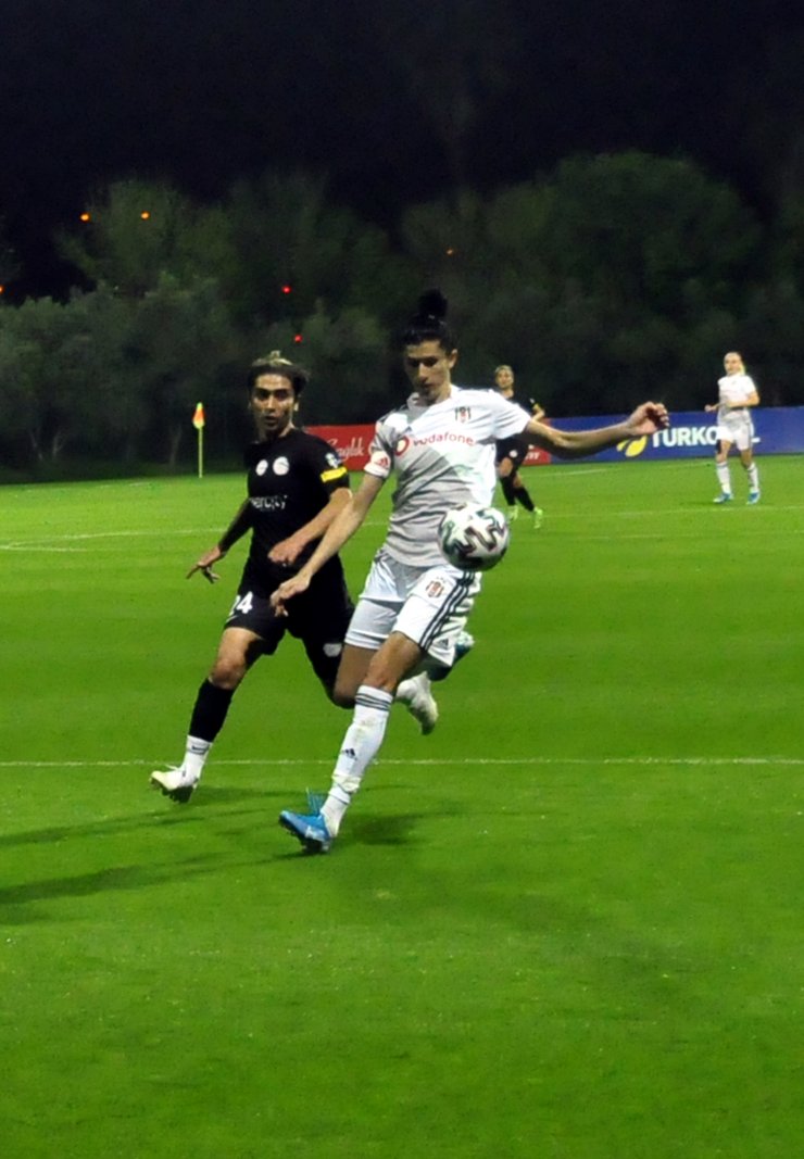 Beşiktaş Kadın Futbol Takımı Yarı Finalde