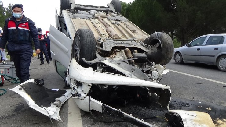 Muğla'da Personel Aracı İle Otomobil Çarpıştı: 1 Ölü, 5 Yaralı