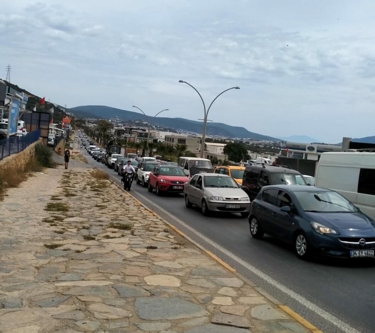 'tam Kapanma' Öncesi Bodrum'a Akın