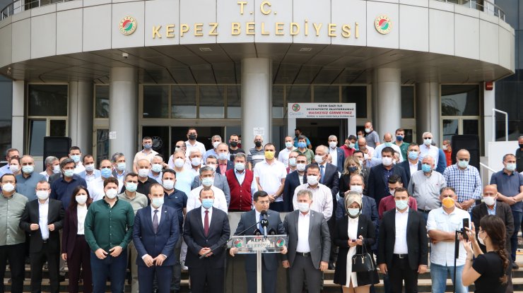Kepez Belediye Başkanı Tütüncü'den Özkoç'a 'ermeni Soykırımı' Cevabı