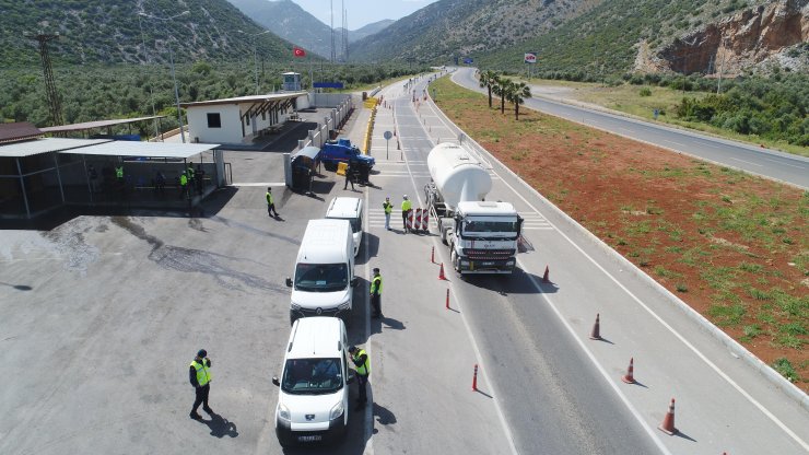 Antalya'da Kontrol Noktaları Sakin