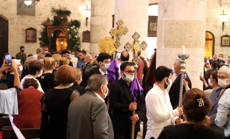 Hatay'da, Hz. İsa'nın Temsili Cenaze Töreni Ayini Düzenlendi