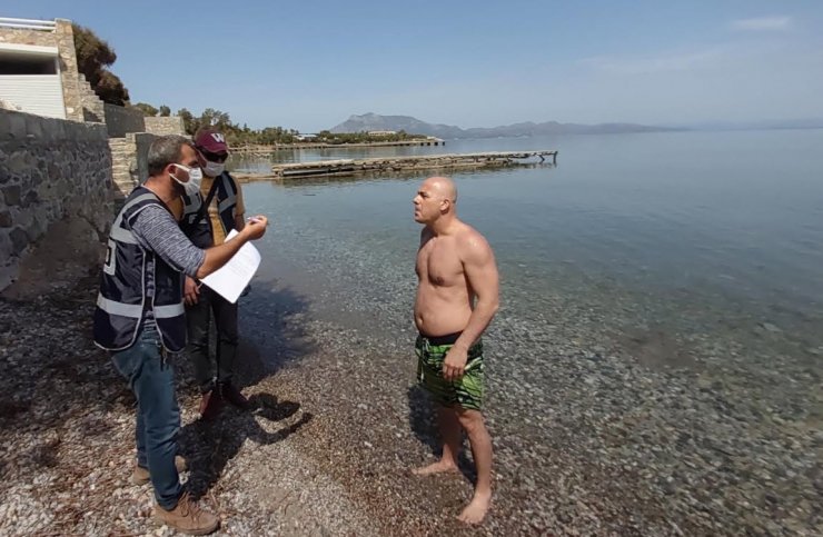 Yakalandı; ‘denize Girenleri Görünce Ben De Yüzdüm, Meğer Turistlermiş' Diye Kendini Savundu