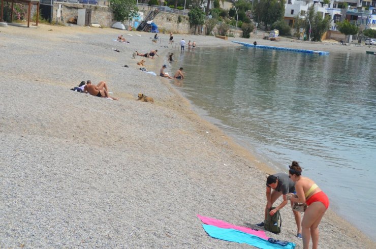 Bodrum Plajları 'tam Kapanmada' Turistlere Kaldı