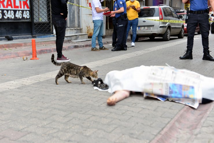 9 Katlı İş Hanının Çatısından Düşen Kadın Öldü