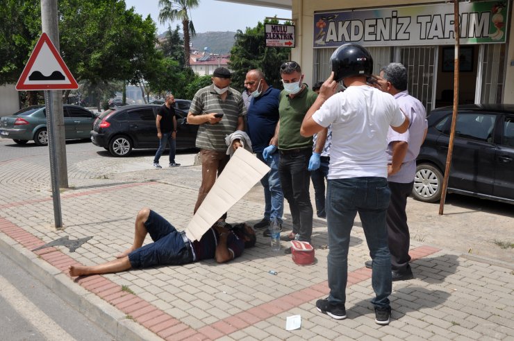 Arı Soktu; Motosikletle Hastaneye Giderken Kaldırıma Çarptı