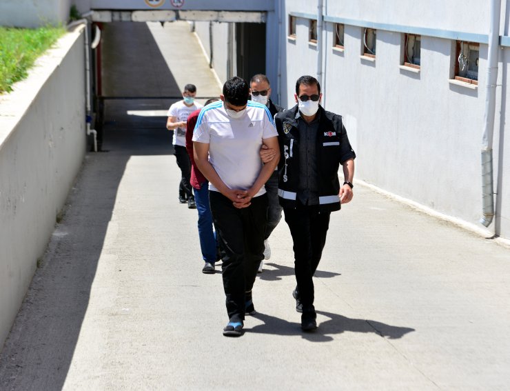 Cezaevinden İzinli Çıktı, Yine Sahte Parayla Dolandırdı