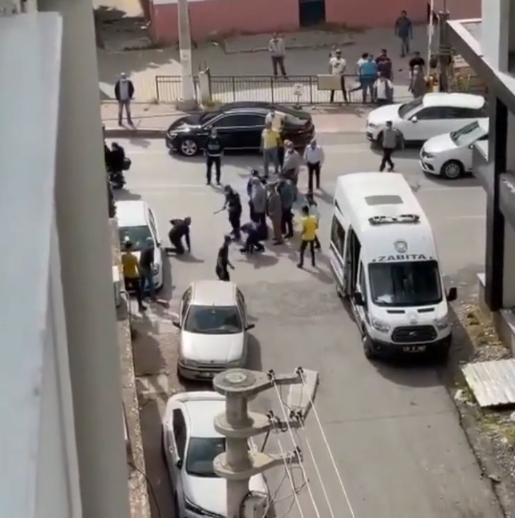 Hatay'da Esnaf Ve Zabıta Kavgası; 1 Zabıta Bıçakla Yaralandı