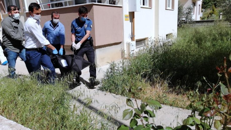 Dijital Oyun Üretiminde Başarılı Olamayınca Kendini Astı