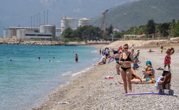 Kısıtlamada Turistlerin Deniz Keyfi