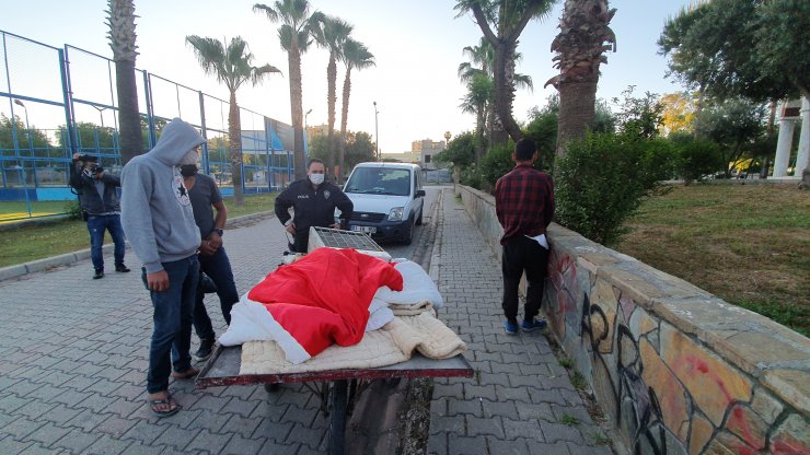 Caminin Klima Ünitesini Çalan Şüpheliler, Müezzinlerin Dikkati Sayesinde Yakalandı