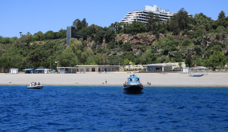 Kısıtlamadan Muaf Turistlere, Denizden 2 Dilde Koronavirüs Uyarısı