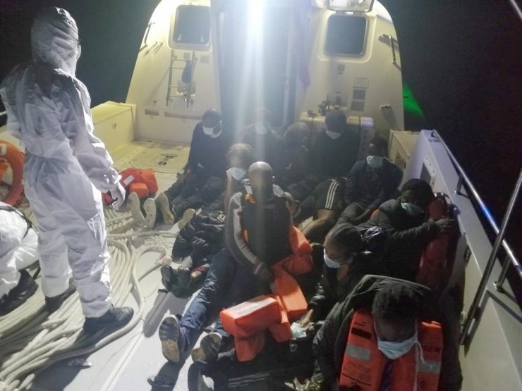Marmaris'te 11 Kaçak Göçmen Kurtarıldı