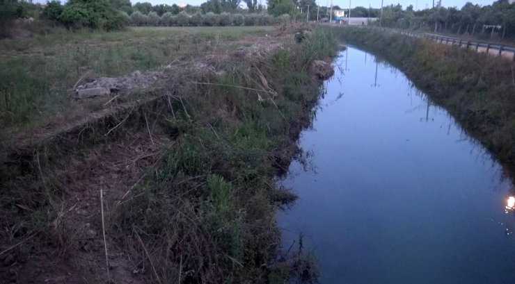 Sulama Kanalına Dökülen Balçıktan, İnsan Kafatası Çıktı