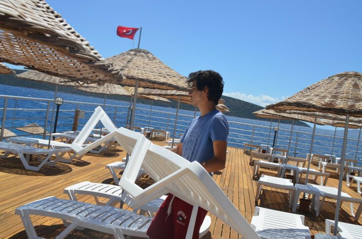 Bodrum'da Mavi Bayraklı İçmeler Halk Plajı'nda Sezon Hazırlığı