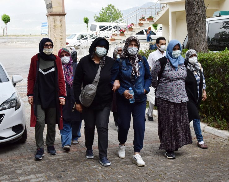 Doğuştan Engelli Azra, Lösemiye Yenildi