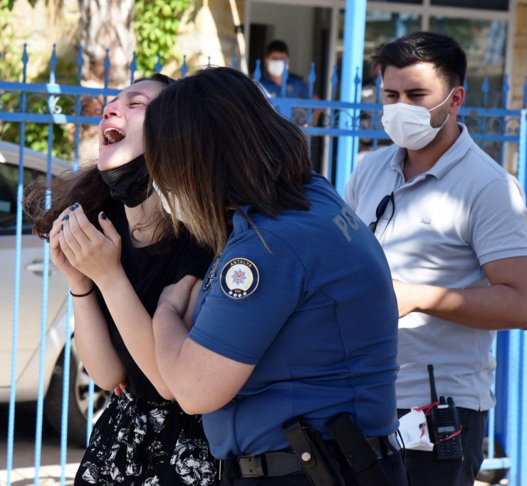 Denizde Cesedi Bulundu, Eşi İle Kızı Sinir Krizi Geçirdi